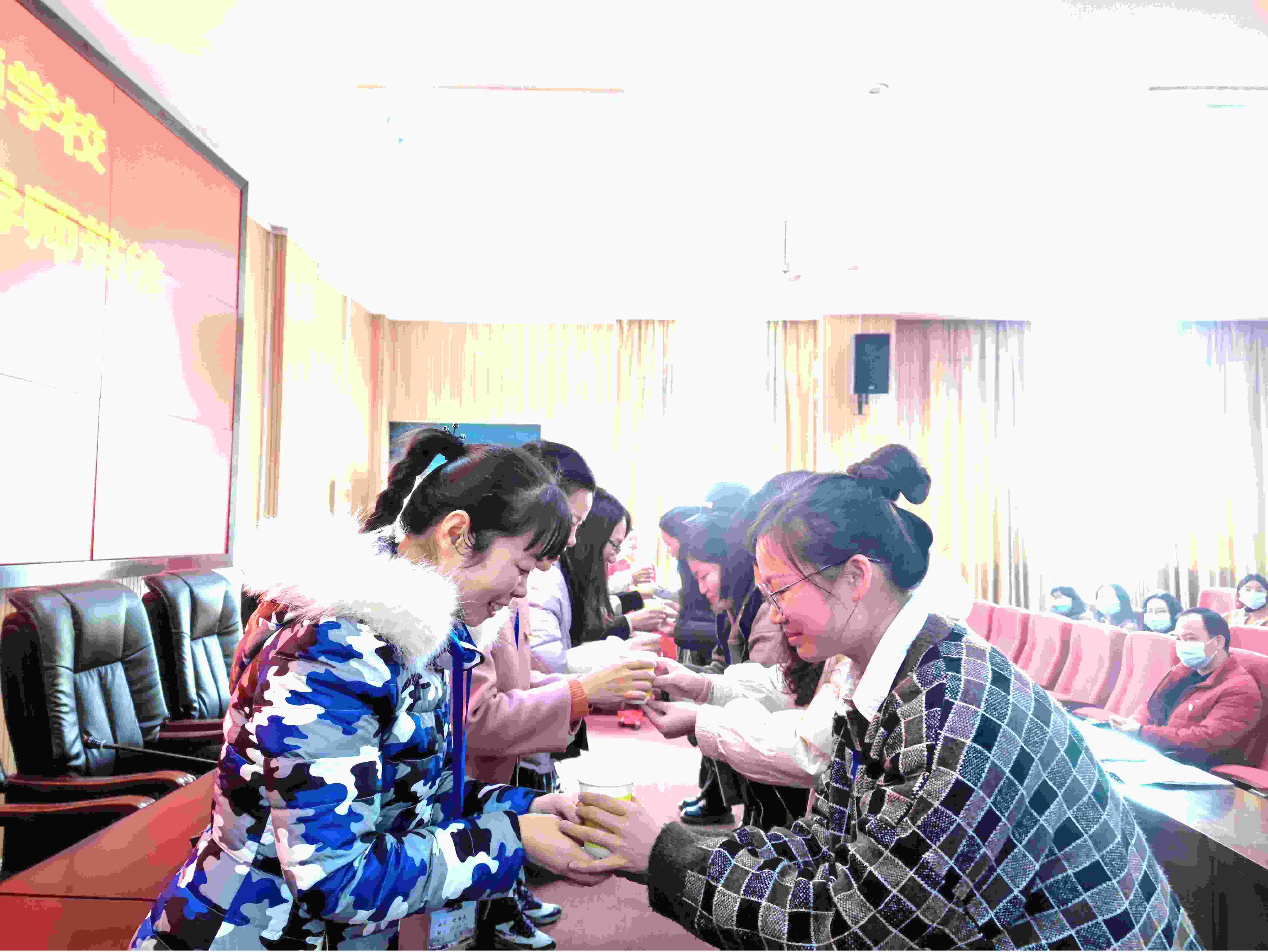 传帮带教，师徒共进 ——bcw8白菜网论坛开展班主任导师带徒结对启动仪式